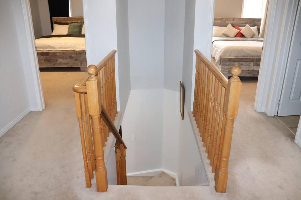Entire 4 Bed Room Detached Residential Home Ajax Kültér fotó